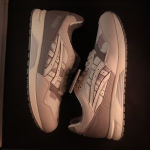 Asic Gelsaga Grey
